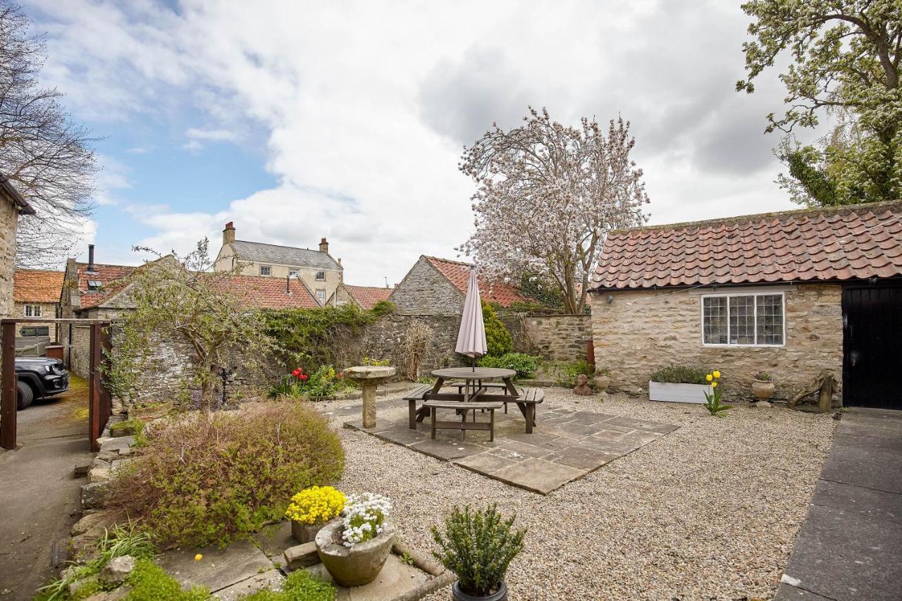 Host & Stay - Buckingham Square Helmsley Eksteriør bilde